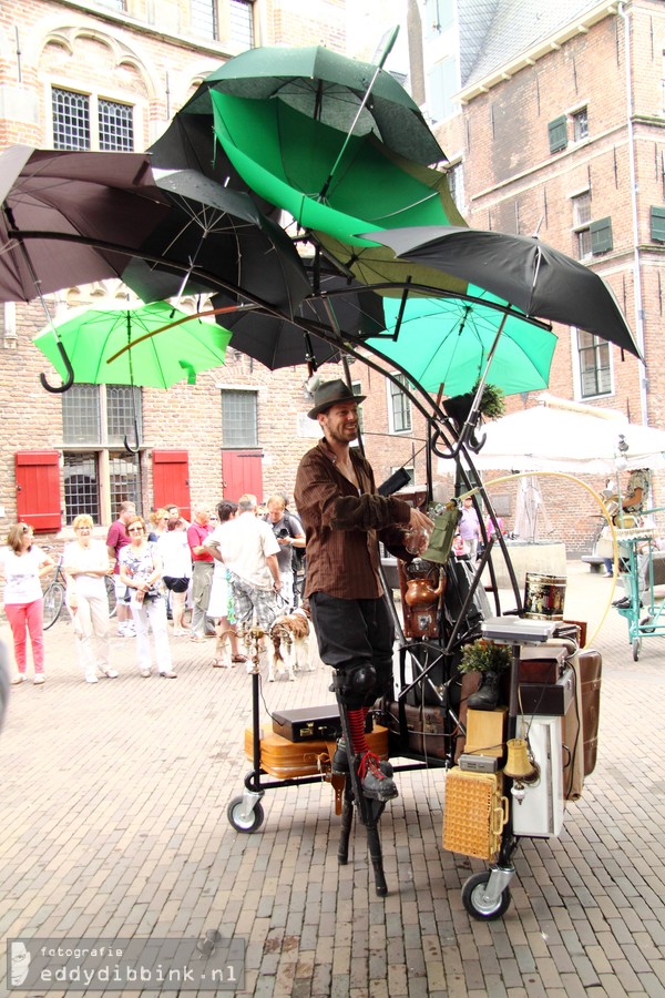 2014-07-13 Theater Gajes - De Parasols (Deventer Op Stelten) 003